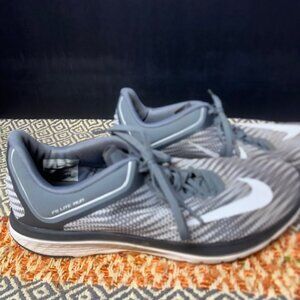 Nike FS Lite Running Shoes Woman's Size 9